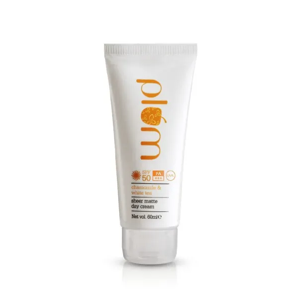 Chamomile White Tea Sheer Matte Day Cream Sunscreen